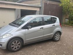 Grau Gebraucht 2007 Mercedes A180 Kleinwagen | 3.100 € (Fairer Preis)
