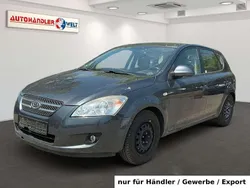 Grau Gebraucht 2009 Kia Ceed Attract Limousine | 1.999 € (Superpreis)