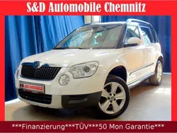 Bila candy/candyweiss (metallic) Gebraucht 2012 Skoda Yeti Family SUV | 9.599 € (Teuer)