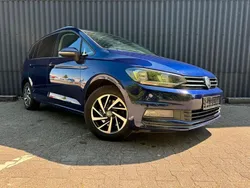 Blau Gebraucht 2018 VW Touran Join Van / Kleinbus | 14.990 € (Fairer Preis)