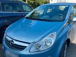 Blau Gebraucht 2009 Opel Corsa Kleinwagen | 2.400 € (Fairer Preis)