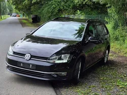 Schwarz Gebraucht 2017 VW Golf VII Comfortline Kombi | 10.990 € (Etwas zu teuer)