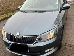 Grau Gebraucht 2018 Skoda Fabia Kombi | 13.000 € (Fairer Preis)