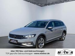 Mondsteingrau Gebraucht 2024 VW Passat Alltrack Kombi | 43.571 €