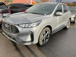 Solar silver metallic Neu 2025 Ford Kuga ST-Line SUV | 33.445 € (Fairer Preis)