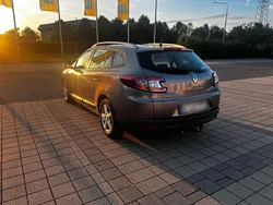 Andere außenfarben Gebraucht 2009 Renault Mégane GrandTour Kombi | 4.100 €