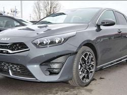 Grau Gebraucht 2024 Kia Ceed GT GT-Line Limousine | 27.563 € (Guter Preis)