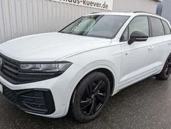Weiß Gebraucht 2024 VW Touareg R-line SUV | 68.150 € (Guter Preis)