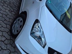 Weiß Gebraucht 2015 Seat Mii Style Kleinwagen | 3.100 € (Fairer Preis)