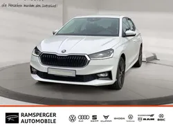 Candyweiß Gebraucht 2022 Skoda Fabia Style Limousine | 17.490 € (Fairer Preis)