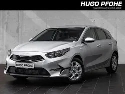 Sparklingsilber metallic Neu 2025 Kia Ceed Vision Limousine | 20.790 € (Fairer Preis)