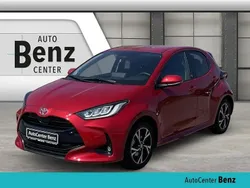 Rot Gebraucht 2024 Toyota Yaris Hybrid Team Kleinwagen | 21.990 € (Fairer Preis)