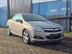 Beige Gebraucht 2008 Opel Astra Cabriolet Cabrio | 4.750 € (Fairer Preis)