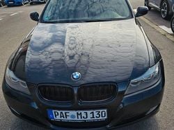 Schwarz Gebraucht 2010 BMW 325 Sport Line Limousine | 6.499 € (Guter Preis)