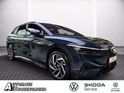 Blau Neu 2025 VW ID.7 Pro Kombi | 76.274 €