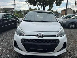 Weiß Gebraucht 2018 Hyundai i10 Classic Kleinwagen | 6.600 € (Fairer Preis)