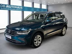 Blau Gebraucht 2022 VW Tiguan Life SUV | 30.960 € (Superpreis)