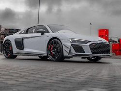 Grau Gebraucht 2024 Audi R8 Coupé Sport Coupé | 249.999 €