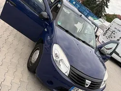 Blau Gebraucht 2009 Dacia Sandero Kleinwagen | 525 € (Superpreis)