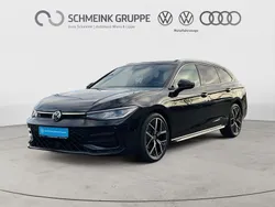 Andere farbe Gebraucht 2024 VW Passat R-line Kombi | 44.880 €