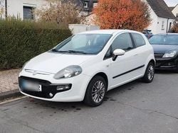 Weiß Gebraucht 2011 Fiat Punto Evo Kleinwagen | 2.299 € (Guter Preis)