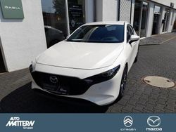 Weiss Gebraucht 2022 Mazda 3 Selection Limousine | 18.490 € (Fairer Preis)