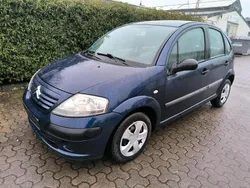 Blau Gebraucht 2003 Citroën C3 Kleinwagen | 1.250 €