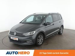 Grau Gebraucht 2017 VW Touran Comfortline Van / Kleinbus | 16.020 € (Fairer Preis)