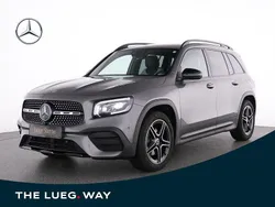 Grau metalliclack mountaingrau Gebraucht 2020 Mercedes GLB200 AMG SUV | 33.950 € (Fairer Preis)