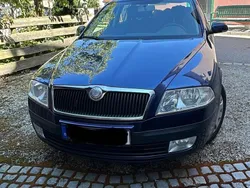 Blau Gebraucht 2007 Skoda Octavia Ambiente Kombi | 1.300 € (Guter Preis)