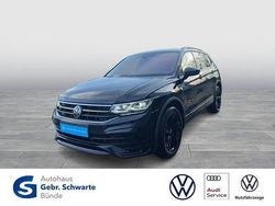 Schwarz Gebraucht 2023 VW Tiguan Allspace R-line SUV | 34.740 € (Etwas zu teuer)