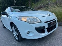 Weiß Gebraucht 2011 Renault Mégane Cabriolet Luxe Cabrio | 4.299 € (Guter Preis)