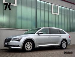 Silber Gebraucht 2016 Skoda Superb Style Kombi | 9.996 € (Etwas zu teuer)