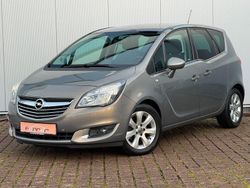 Grau Gebraucht 2015 Opel Meriva Innovation Van / Kleinbus | 9.770 € (Etwas zu teuer)