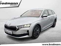 Gebraucht 2025 Skoda Octavia Selection Kombi | 33.850 € (Fairer Preis)