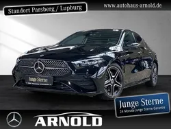 Schwarz (kosmosschwarz) Gebraucht 2023 Mercedes A220 AMG Limousine | 39.790 € (Etwas zu teuer)