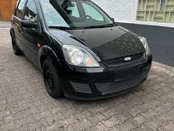 Schwarz Gebraucht 2005 Ford Fiesta Kleinwagen | 1.350 € (Fairer Preis)