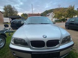 Grau Gebraucht 2004 BMW 320 Kombi | 2.600 € (Guter Preis)