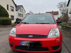 Rot Gebraucht 2004 Ford Fiesta Kleinwagen | 999 € (Guter Preis)