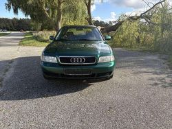 Grün Gebraucht 1998 Audi A4 Limousine | 3.000 € (Etwas zu teuer)