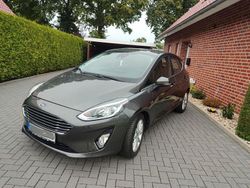 Grau Gebraucht 2018 Ford Fiesta Active Kleinwagen | 12.250 € (Guter Preis)