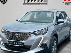 Silber artense silber metallic metallic Gebraucht 2022 Peugeot e-2008 Active SUV | 17.990 € (Guter Preis)