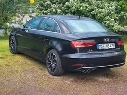 Schwarz Gebraucht 2019 Audi A3 Sportback Performance Limousine | 13.700 € (Superpreis)