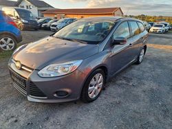 Grau Gebraucht 2011 Ford Focus Trend Kombi | 2.500 € (Guter Preis)