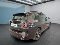Schwarz Gebraucht 2023 BMW X3 SUV | 51.949 € (Teuer)