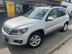Silber Gebraucht 2012 VW Tiguan Trendline SUV | 10.950 € (Etwas zu teuer)