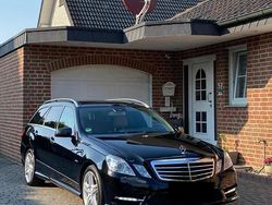 Schwarz Gebraucht 2011 Mercedes E350 AMG Kombi | 9.400 € (Etwas zu teuer)