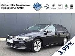 Schwarz Gebraucht 2021 VW Golf VIII Style Kombi | 18.750 € (Fairer Preis)