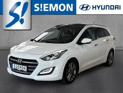 Weiss Gebraucht 2016 Hyundai i30 Premium Kombi | 11.330 € (Fairer Preis)