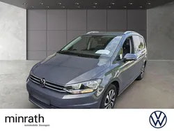 Grau Gebraucht 2021 VW Touran Active Van / Kleinbus | 26.470 € (Guter Preis)